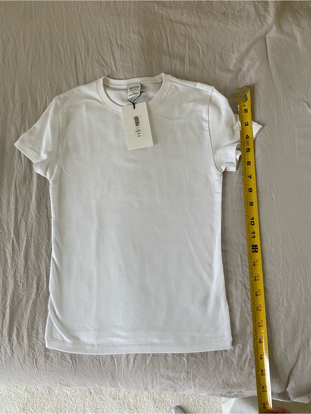 Aritzia White Crew Neck Women’s T-Shirt